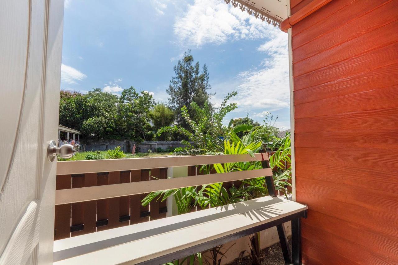 Oyo 1166 Train Way Resort Ban Rai  Exterior photo